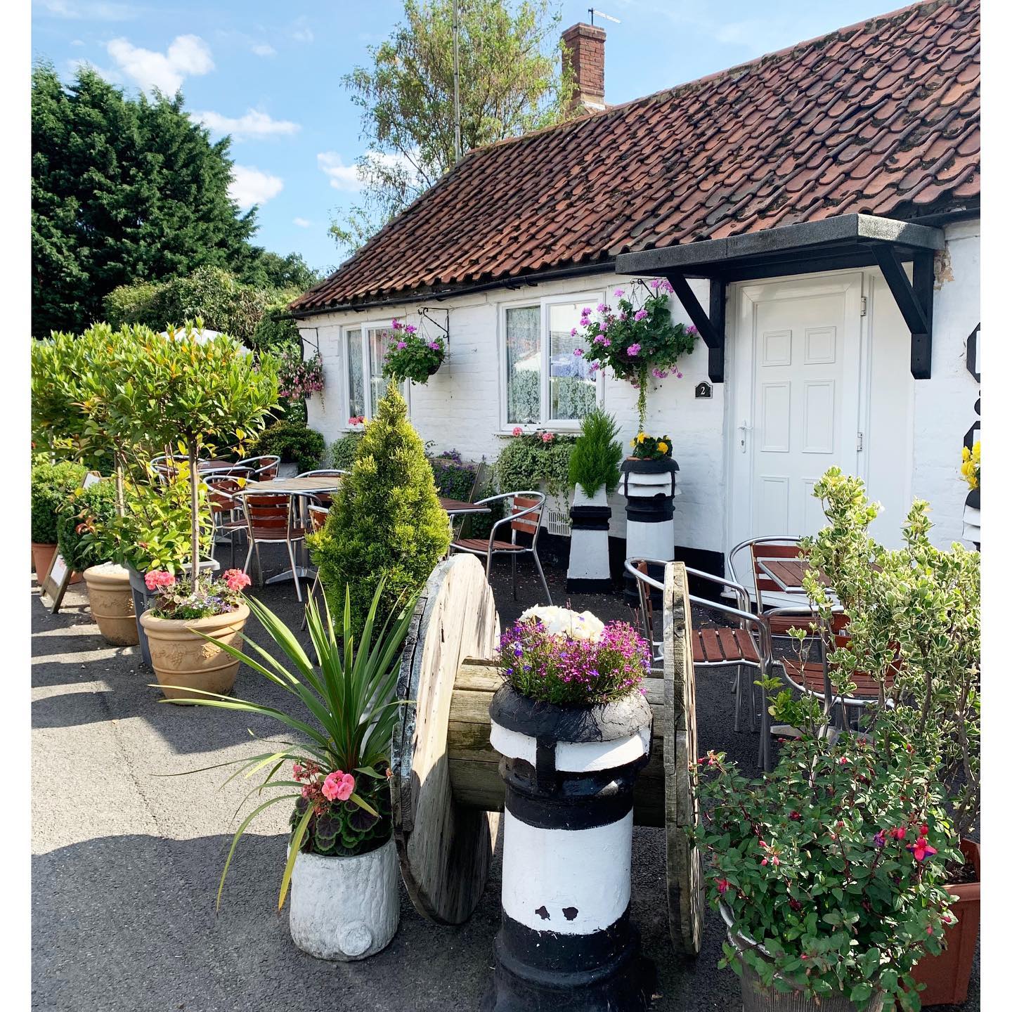 White Horse Public House & B&B in Crostwick, Norfolk